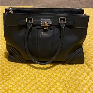 Guess Tote